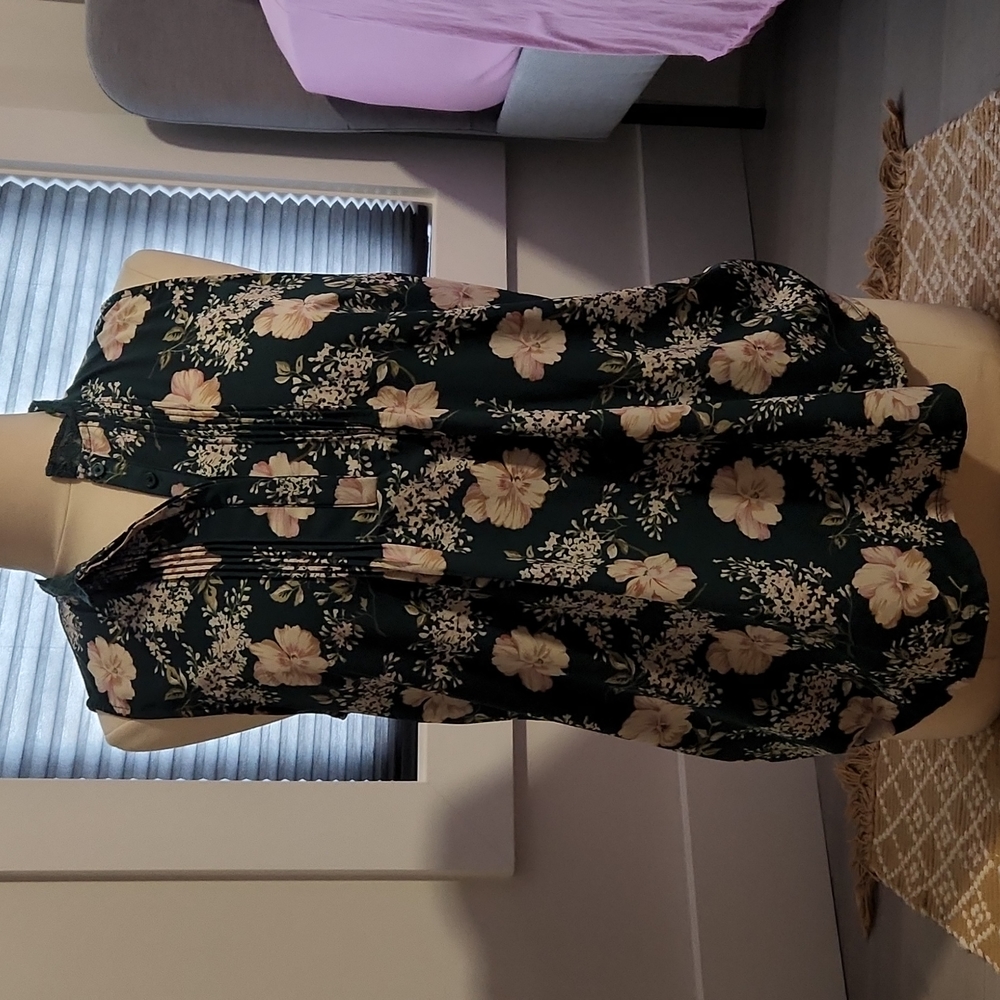 Floral tank